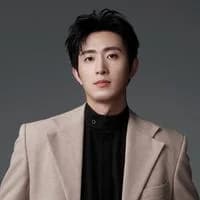 Diễn viên Vương Khải Mộc