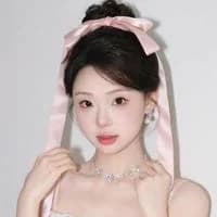 Diễn viên Quan Xuân Nhất (官春一)