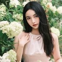 Diễn viên 程偲媛