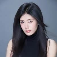 Diễn viên Dương Y Mạch (杨依迈)