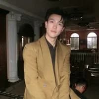 Diễn viên Vương Dật Tinh