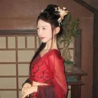 Diễn viên Chu Chu (周珘)