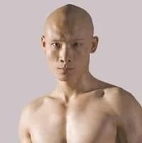 Diễn viên 房峻名