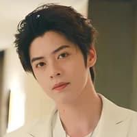 Diễn viên Tần Tử Mặc (秦子墨)
