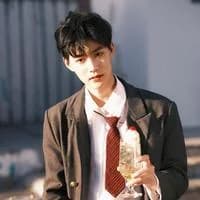 Diễn viên Tần Vũ Hạo (秦宇昊)