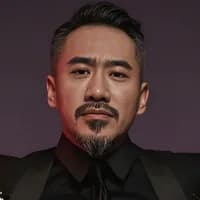 Diễn viên 高毅