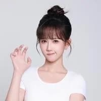 Diễn viên Hoàng Tắc Linh (黄则灵)