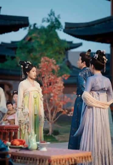 VƯƠNG GIA, BỐN BẢO BỐI NHÀ CHÀNG LẠI KHUẤY ĐẢO KINH THÀNH RỒI